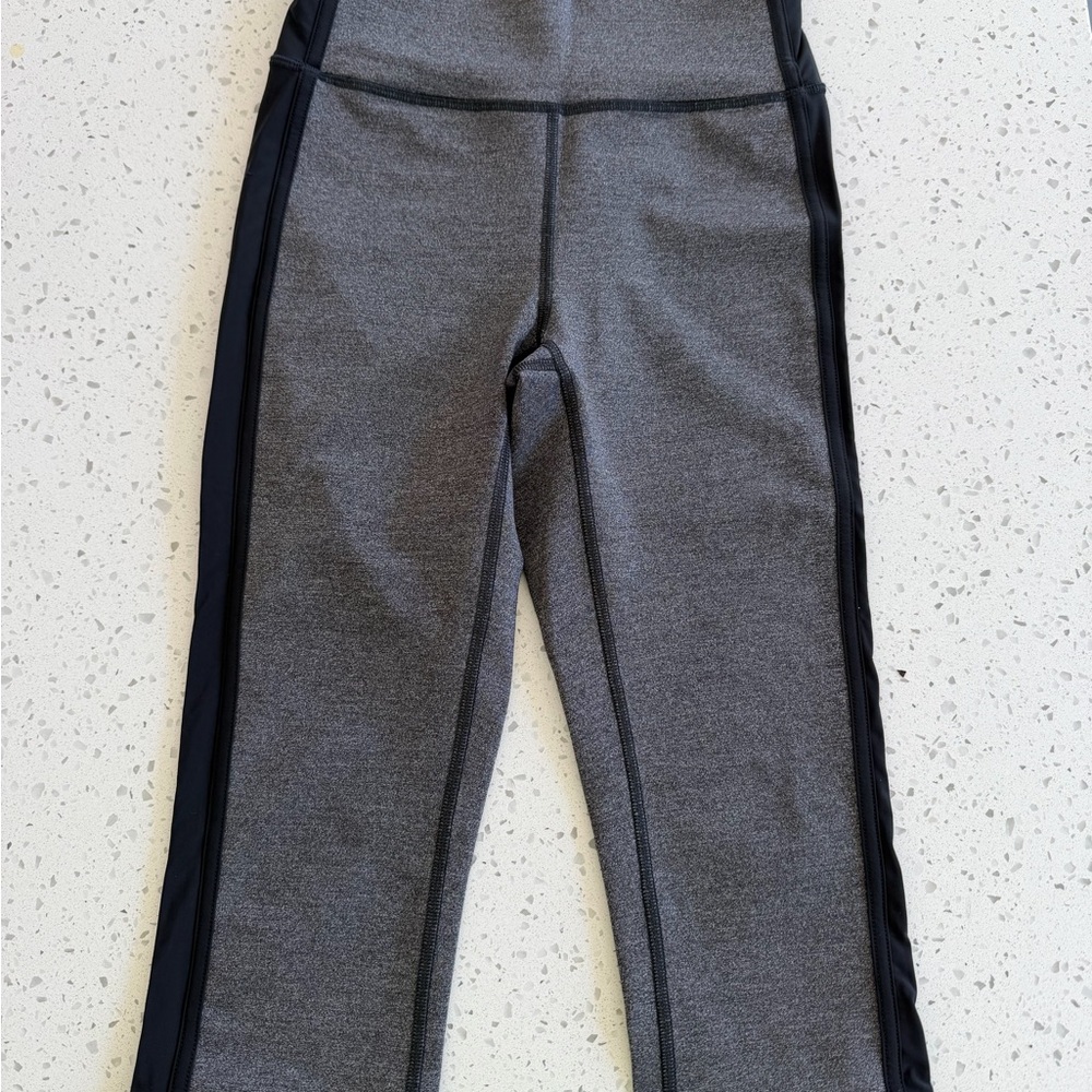 Lululemon Size 4 Cropped Leggings